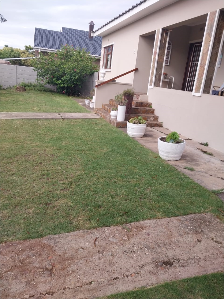 3 Bedroom Property for Sale in Hartenbos Central Western Cape